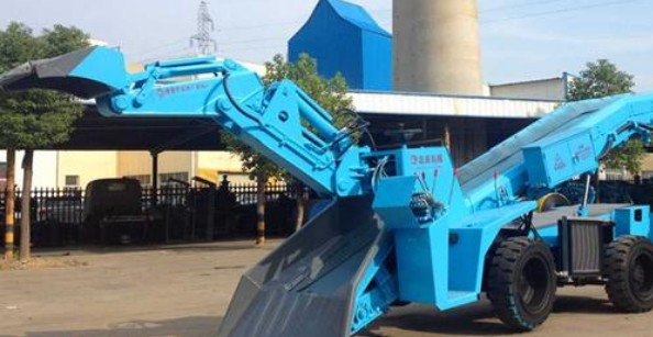 Tunnel Mucking Machine Maintenance Method