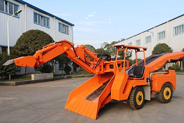 What are the methods to reduce the power loss of the hydraulic system of the crawler mucking loader?