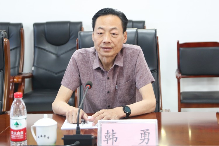 Jining University Leaders Visit China Coal Group For Cooperation