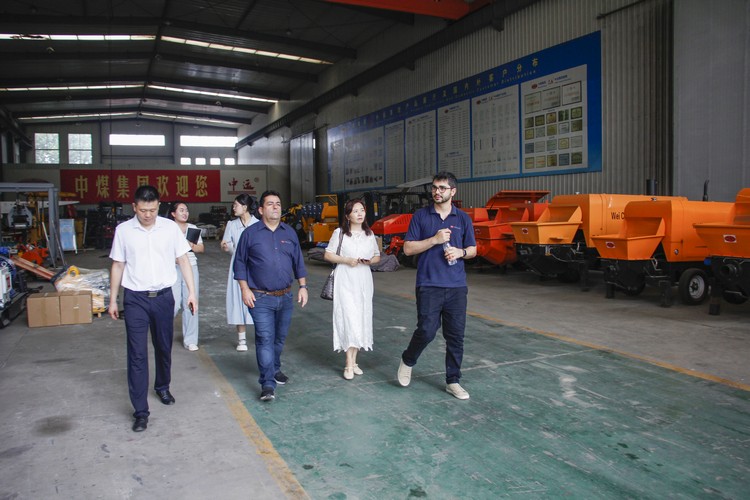 Brazilian Businessmen Visit China Coal Group To Purchase Various Construction Machinery Products