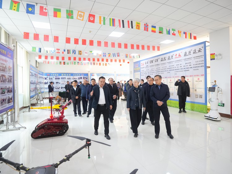 Shandong Province Retired Soldiers Affairs Department And Bureau Leaders Visited China Coal Group